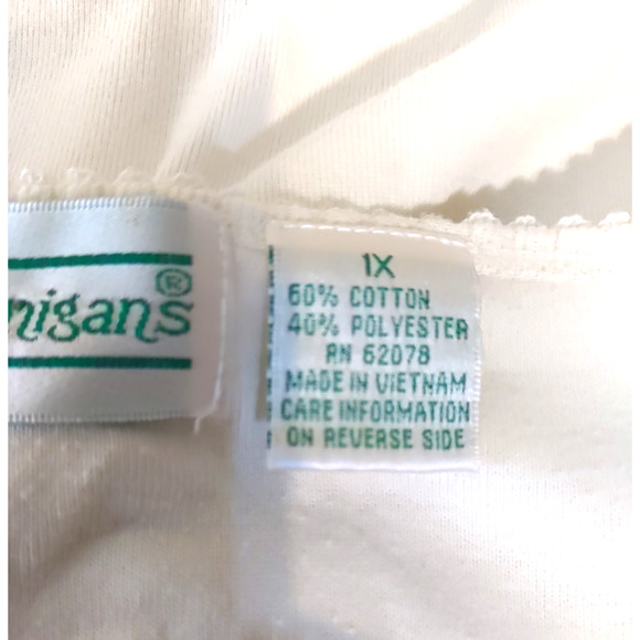 Shenanigans Women's Quarter Length T Shirt Cream Embroidery Flowers Size 1 X - Picture 5 of 7